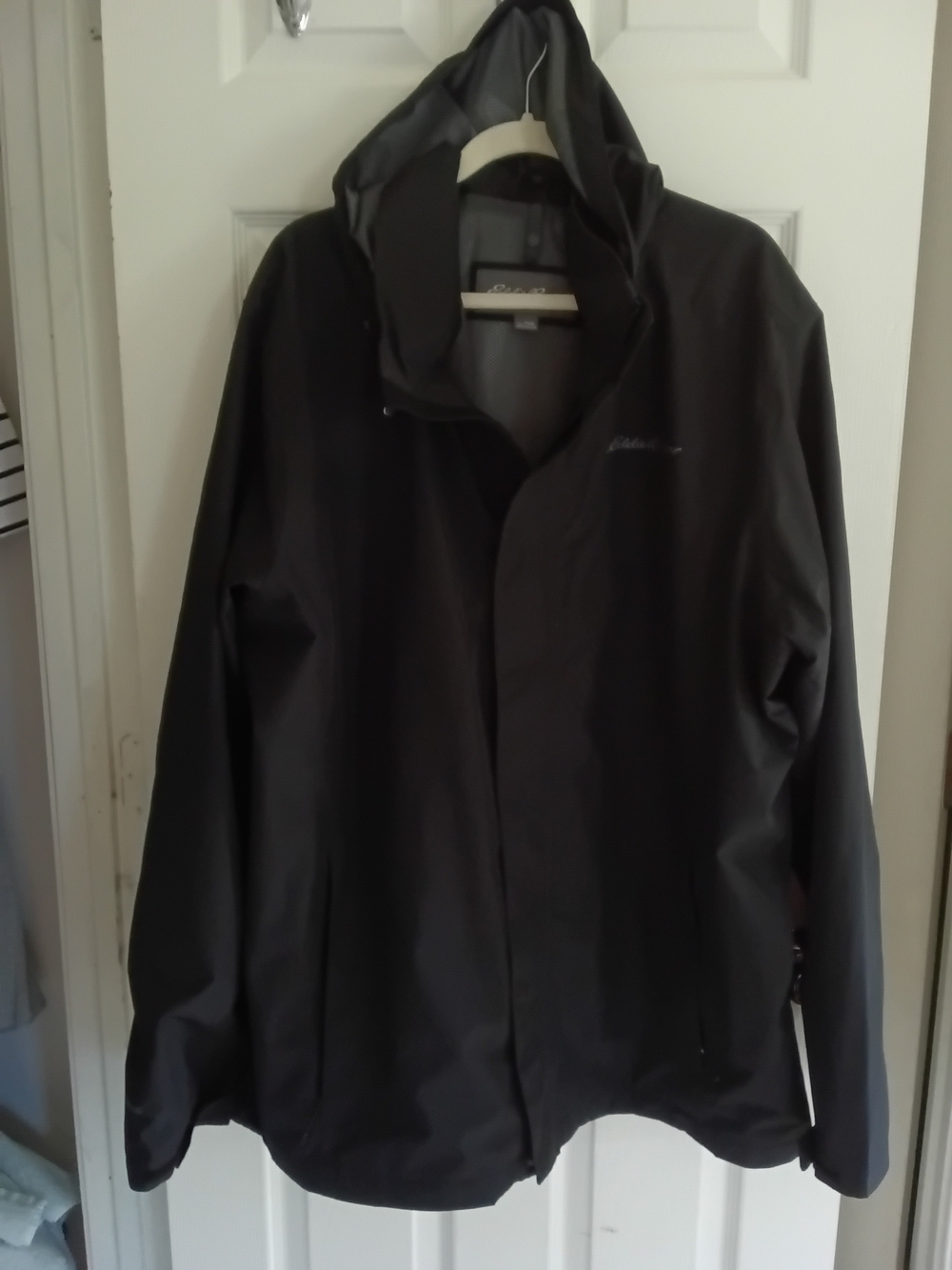 Mens Eddie Bauer Rain / Wind Jacket - Picture 2 of 8